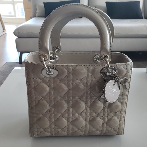 Christian Dior - LADY DIOR CALFSKIN BAG (MEDIUM) - Picture 2 of 6